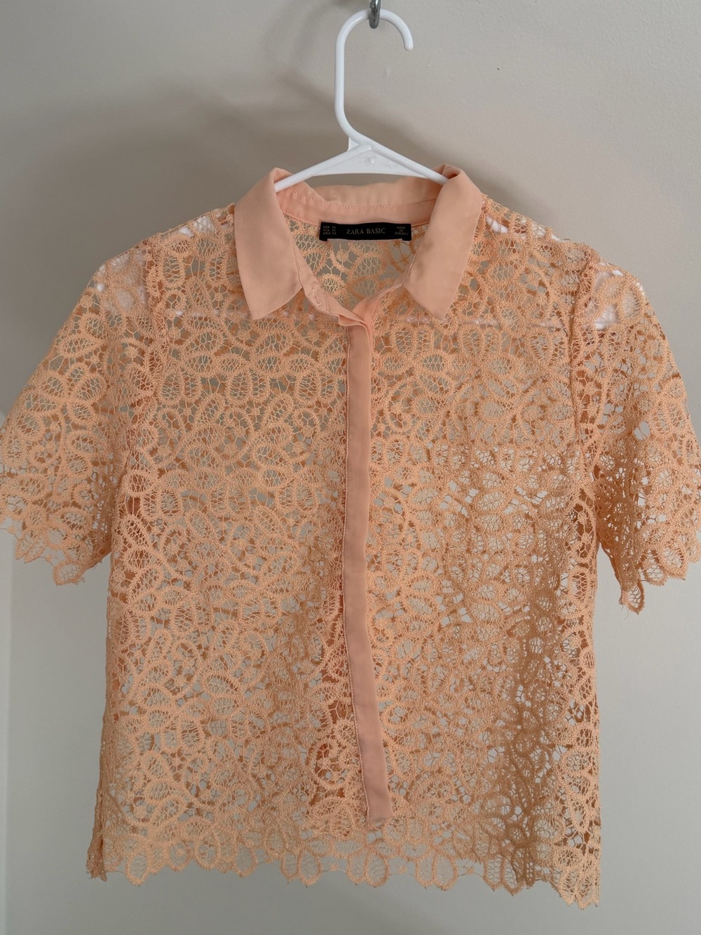 Zara Peach Lace Short-Sleeve Collared Top size M